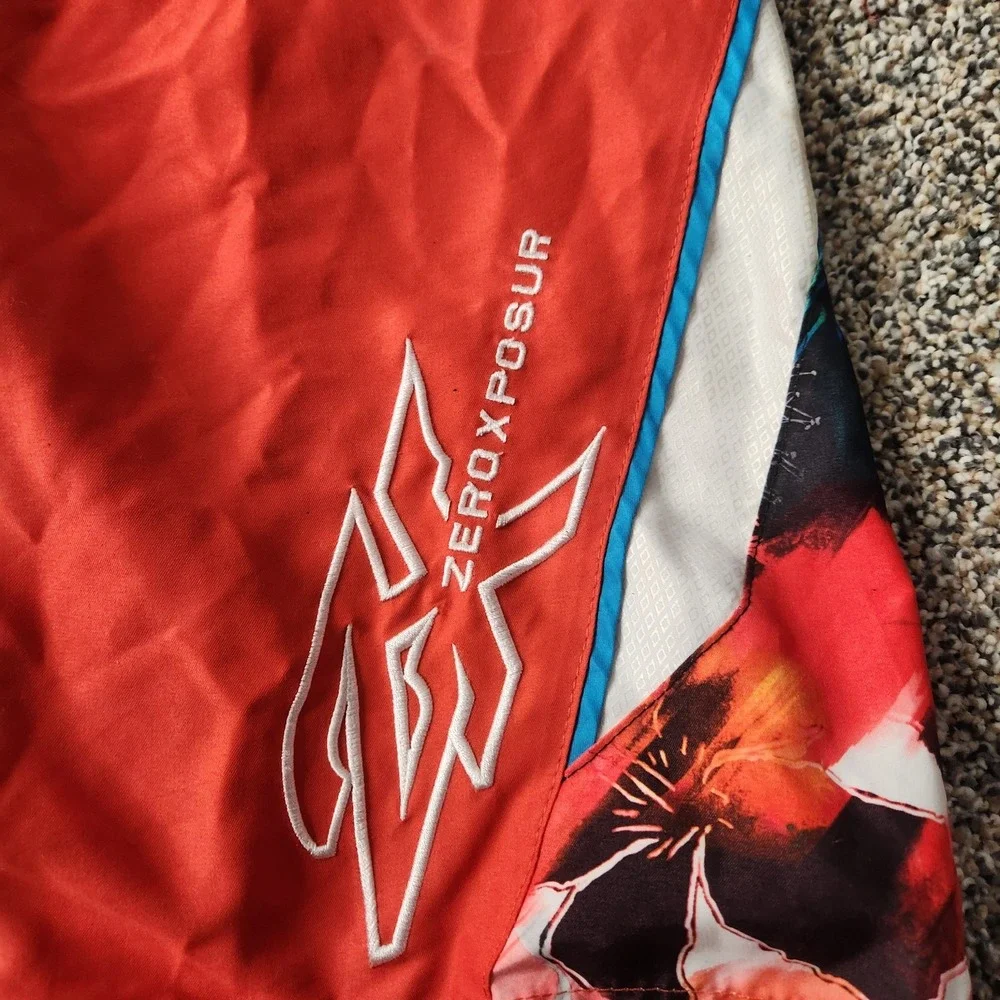 ZEROXPOSUR‎ Swim Trunks Fahrenheit  Size XL(18/20)